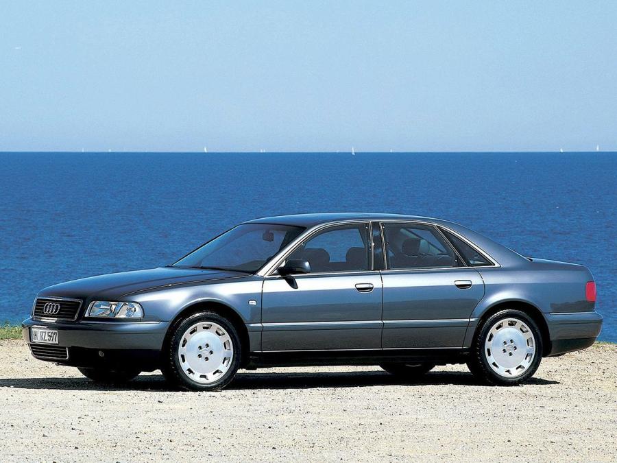  Audi A8 3.7 (D2) 1999 года  (фото 2 из 5)